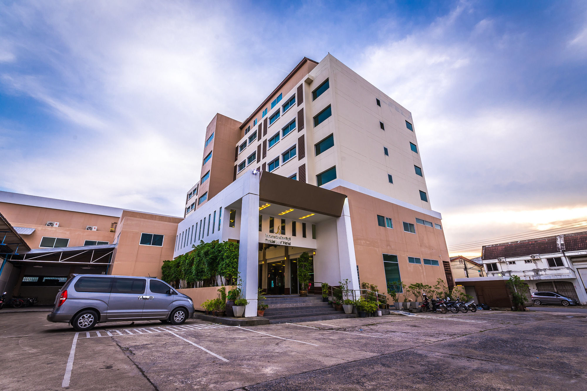 Sinkiat Buri Hotel Satun Eksteriør billede